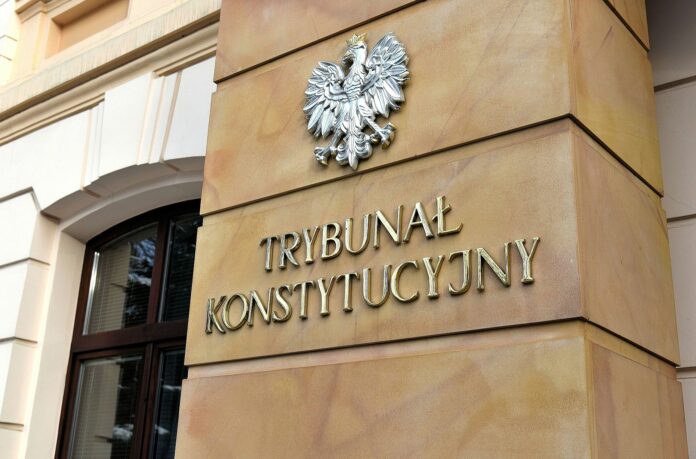 Czy Trybunał Konstytucyjny odbierze Polakom prawo do informacji publicznej?